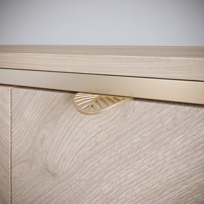 Tirador de muebles LEAF Edge Pull de 32 mm (longitud total de 60 mm) - Dorado latón. (6) – Furnica
