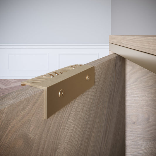 Tirador de muebles LEAF Edge Pull de 64 mm (longitud total de 118 mm) - Dorado latón. (2) – Furnica