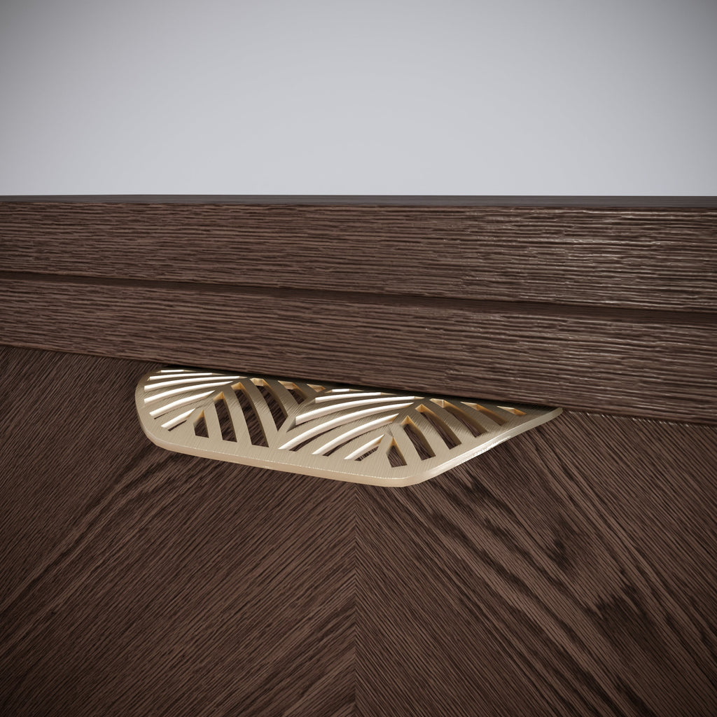 Tirador de muebles LEAF Edge Pull de 64 mm (longitud total de 118 mm) - Dorado latón.