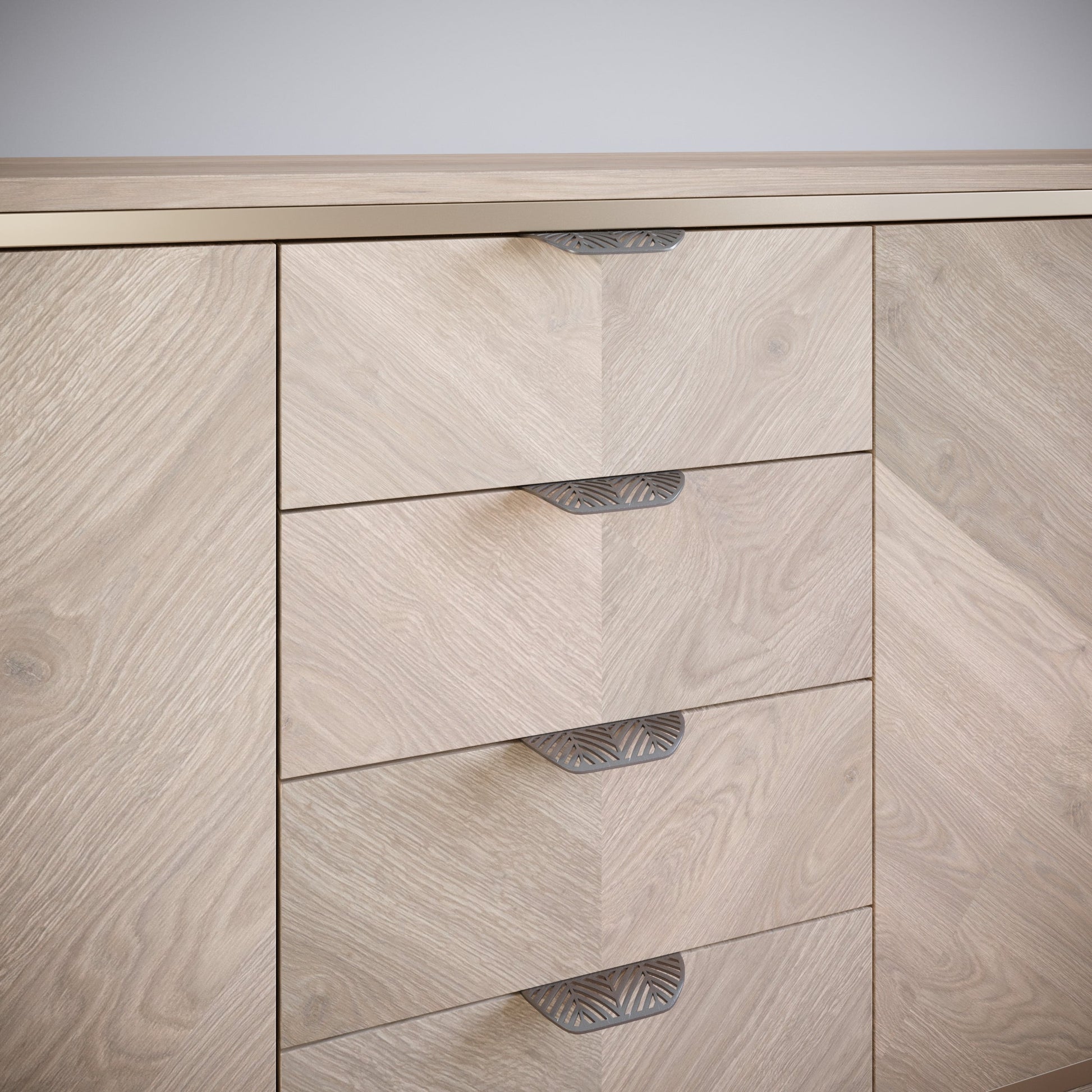 Tirador de muebles LEAF Edge Pull de 64 mm (longitud total de 118 mm) - Plateado mate perlado. (9) – Furnica